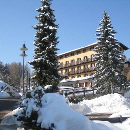 Life Hotels Des Alpes Folgaria Exteriör bild